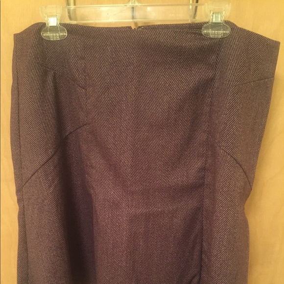 New York and Company Tulip Skirt - Picture 1 of 2